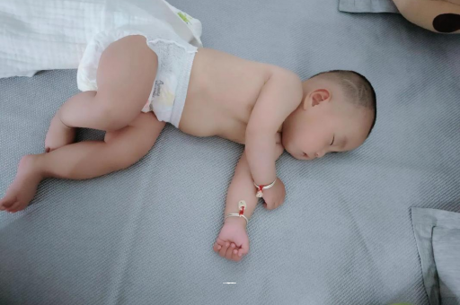 赵县宝宝发烧可以喝牛奶吗